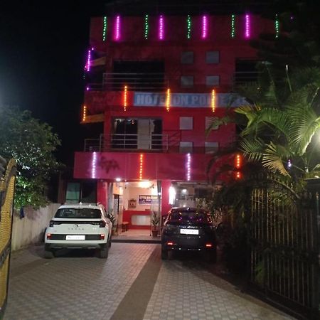 On Point Plaza Bed & Breakfast Murud  Bagian luar foto