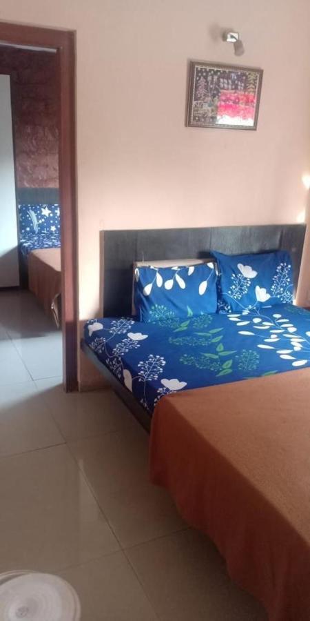 On Point Plaza Bed & Breakfast Murud  Bagian luar foto