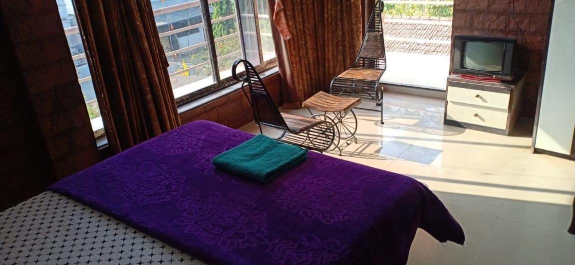 On Point Plaza Bed & Breakfast Murud  Bagian luar foto