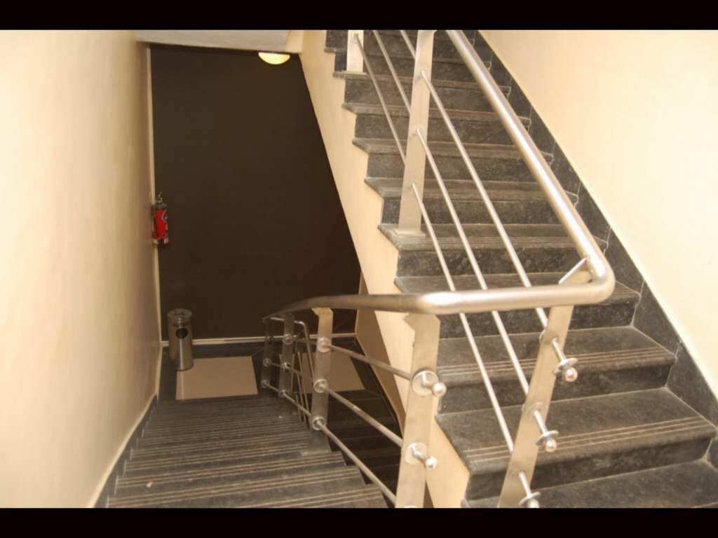 On Point Plaza Bed & Breakfast Murud  Bagian luar foto